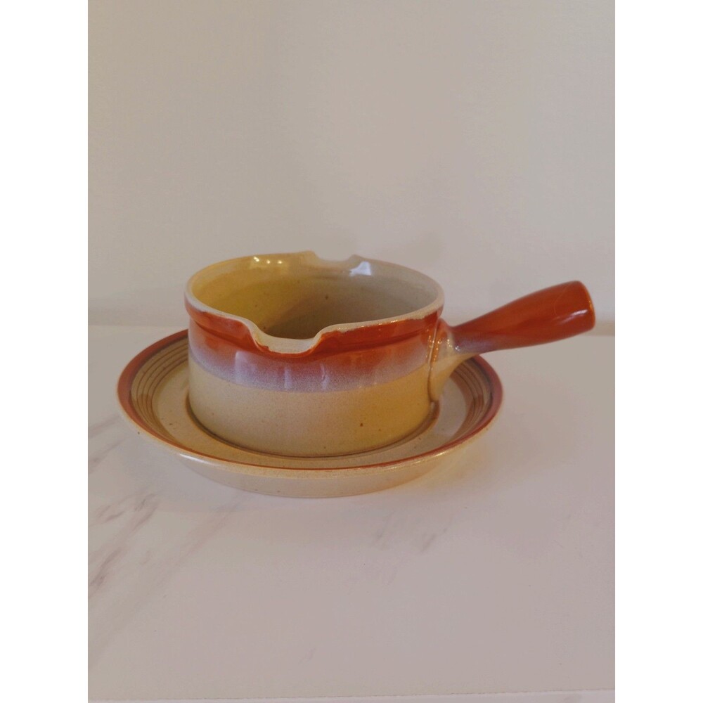 Vintage Gravy Boat/Plate - Mikasa Potter's Art Ben Seibel PF850 Country Cabin